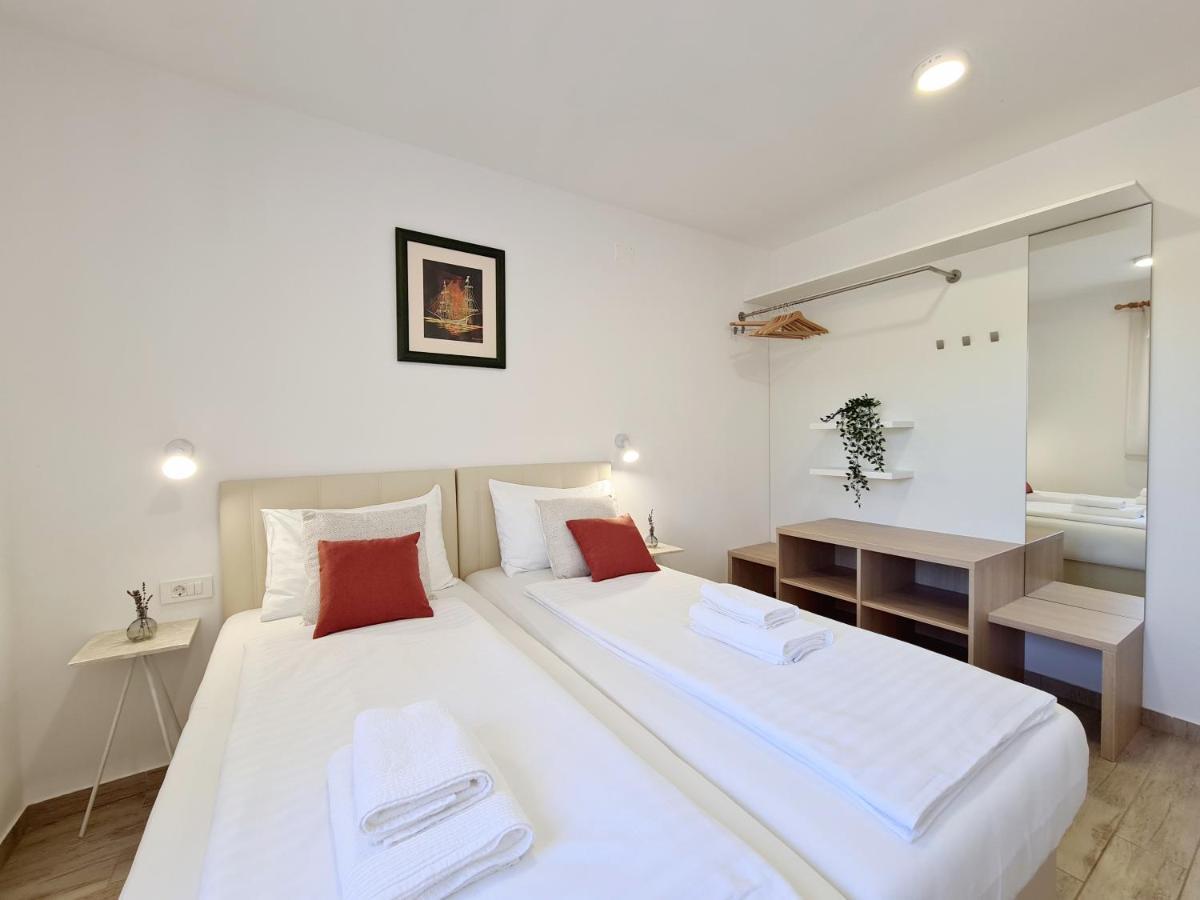 Orkula Apartments Pašman エクステリア 写真