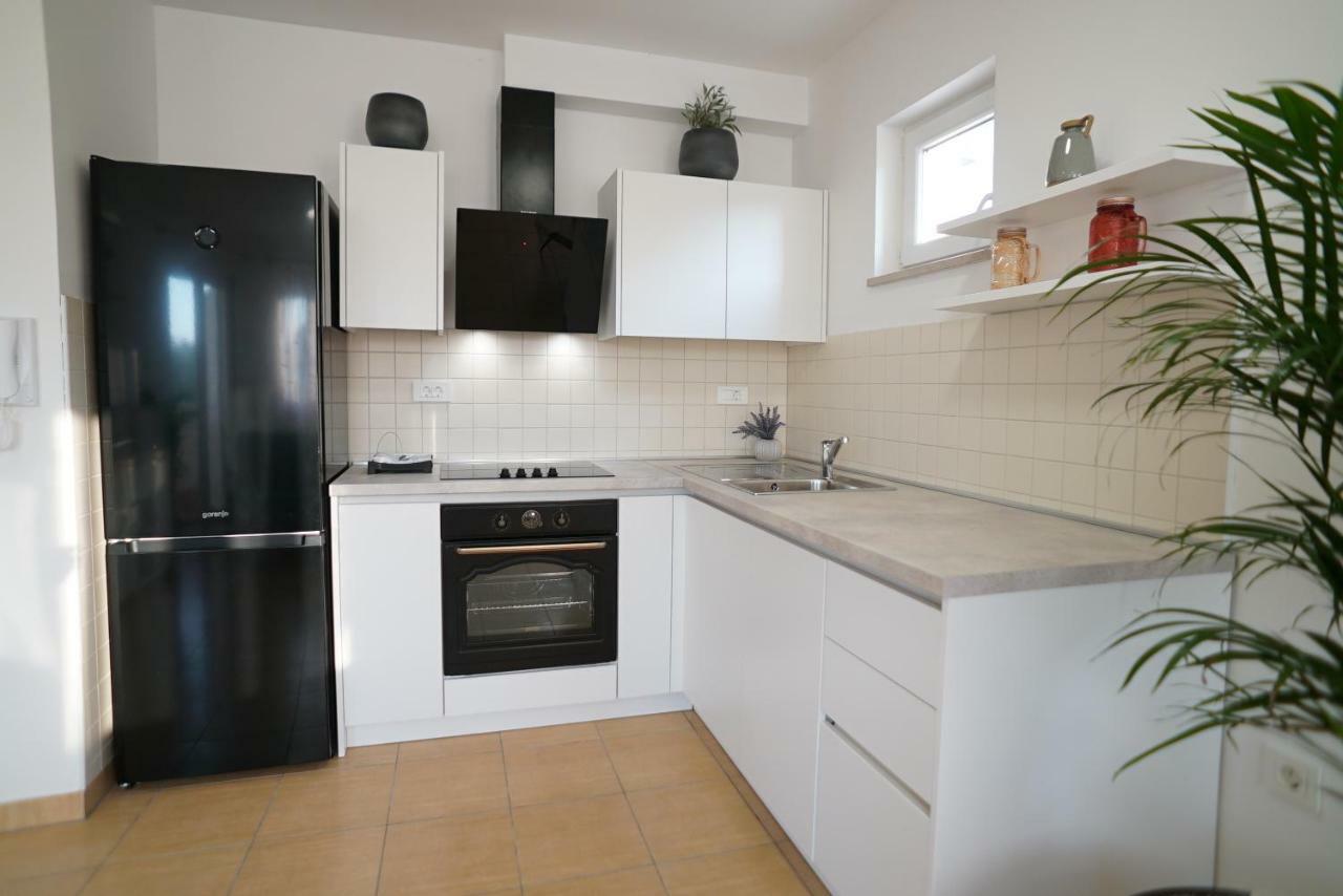 Orkula Apartments Pašman エクステリア 写真